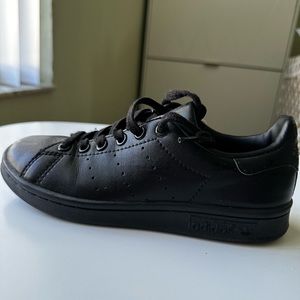 Girls Adidas Stan Smith Sneakers